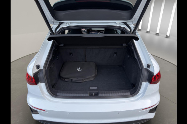 Audi A3 Sportback 40 TFSI e S-Line Pano B&O Camera Head Up