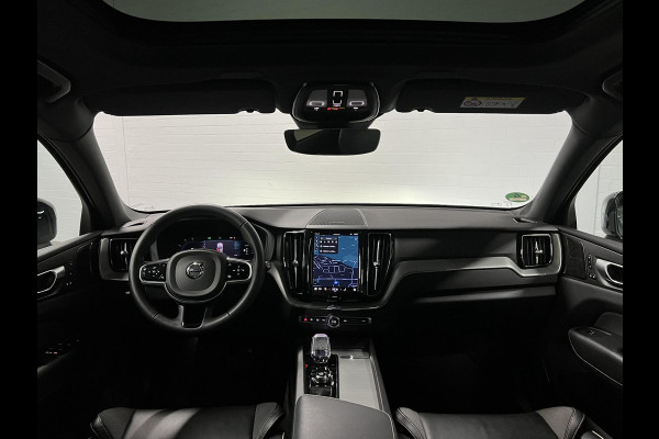 Volvo XC60 2.0 T6 Plug-in hybrid AWD Plus Dark Trekhaak | Open dak | Adapt. Cruise | Harman Kardon | Stoel-/stuurverwarming | Memory | Leder | Carplay