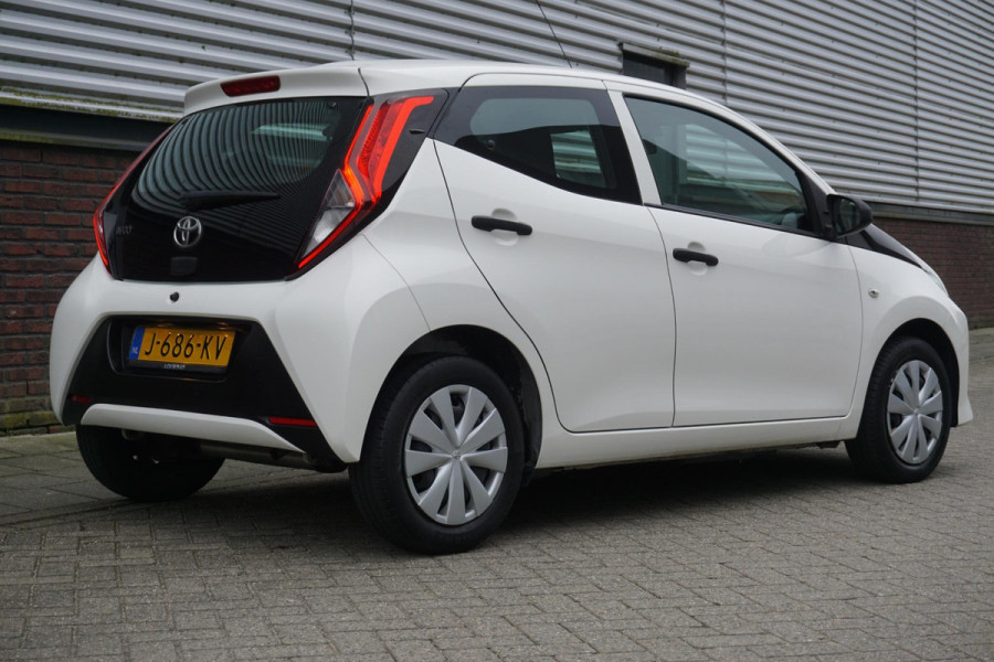 Toyota Aygo 1.0 VVT-i x-fun | Led | Bluetooth | Cruise Control