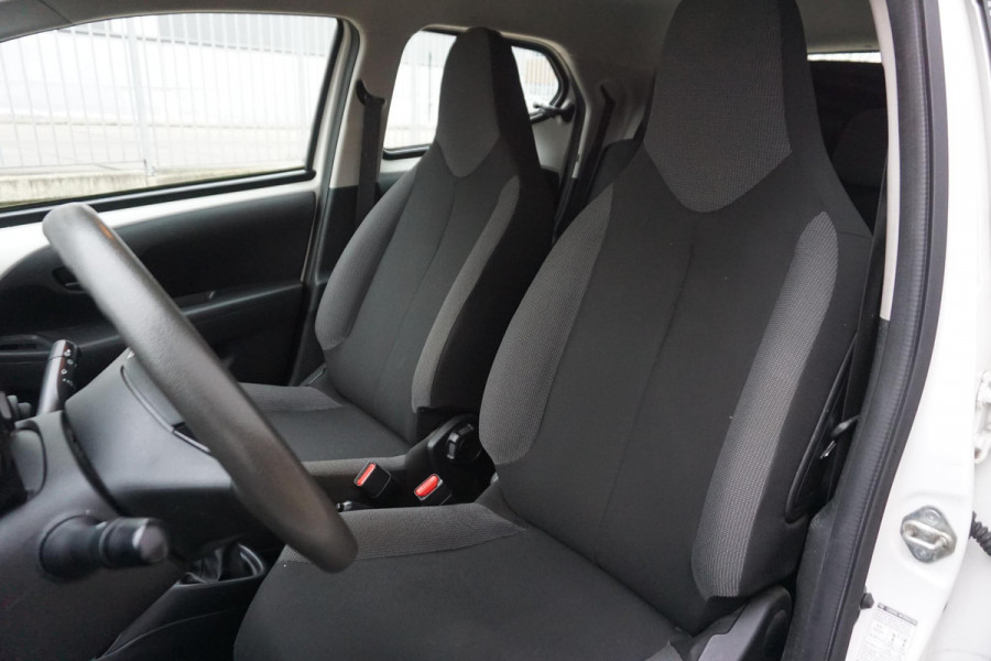 Toyota Aygo 1.0 VVT-i x-fun | Led | Bluetooth | Cruise Control