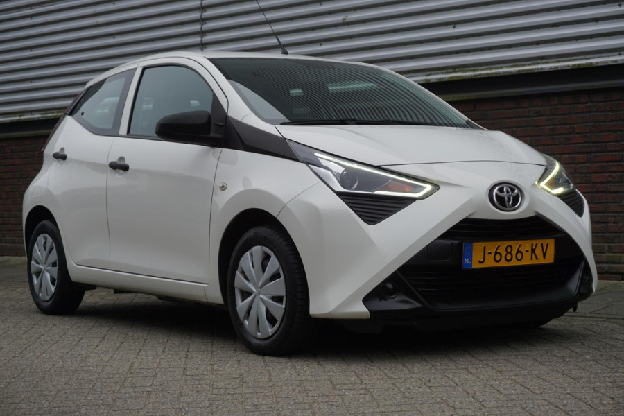 Toyota Aygo 1.0 VVT-i x-fun | Led | Bluetooth | Cruise Control