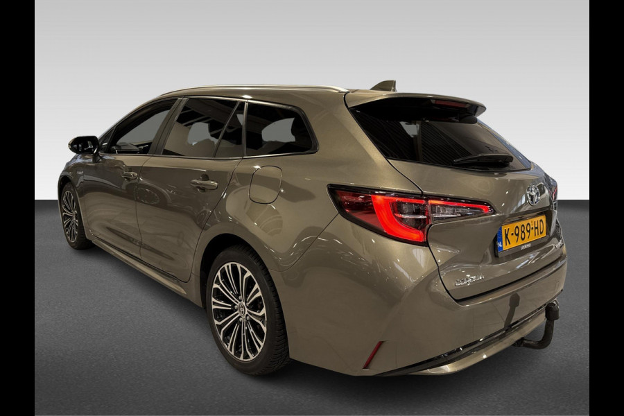 Toyota Corolla Touring Sports 1.8 Hybrid Business Plus | Trekhaak |