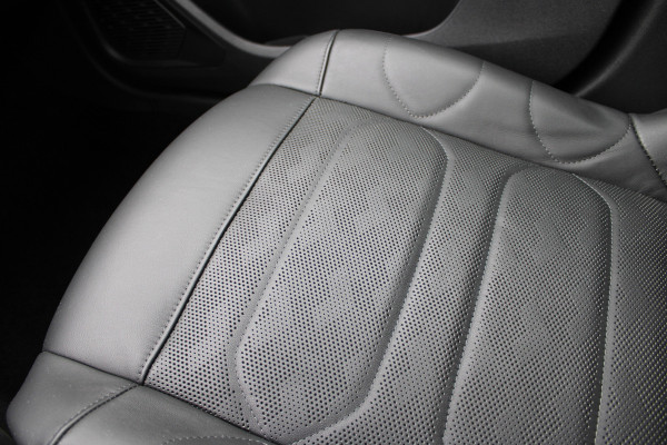 Citroën C5 X 1.6 Plug-in Hybrid 225 Shine | Panoramadak | Massage | Leder | Head-Up | Full