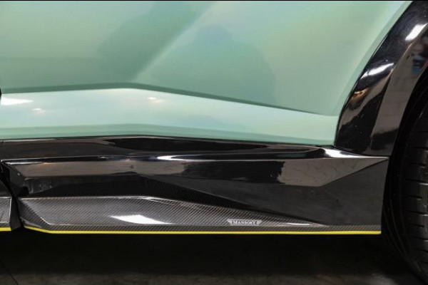 Lamborghini Urus |V8|MANSORY|TWOTONE|PANO|4.0