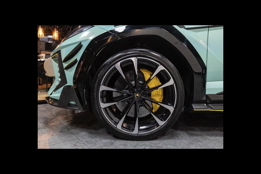Lamborghini Urus |V8|MANSORY|TWOTONE|PANO|4.0
