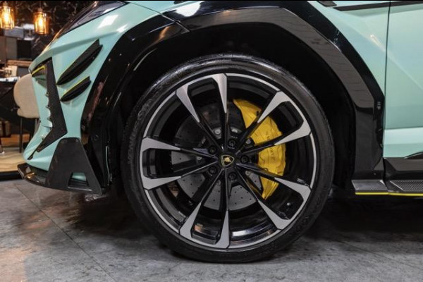 Lamborghini Urus |V8|MANSORY|TWOTONE|PANO|4.0