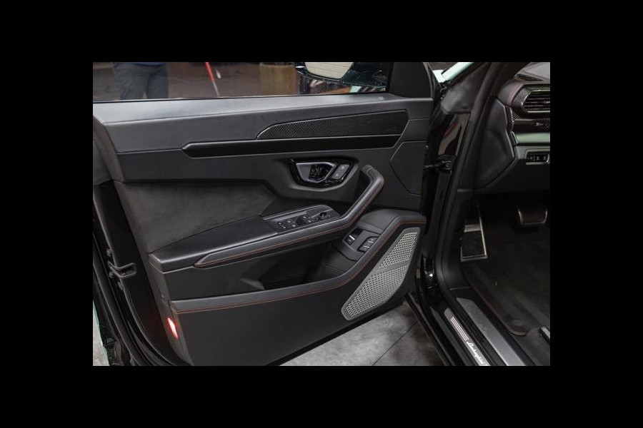 Lamborghini Urus |V8|MANSORY|TWOTONE|PANO|4.0