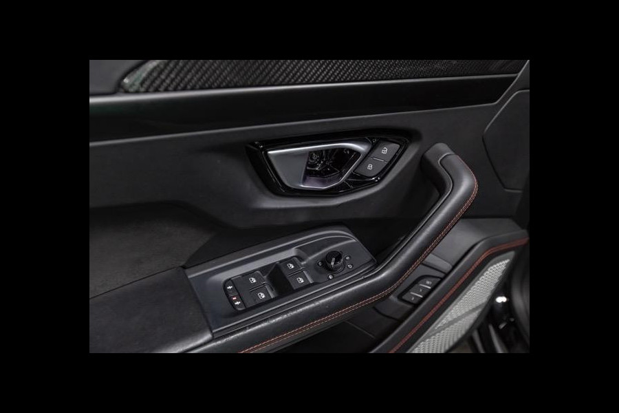 Lamborghini Urus |V8|MANSORY|TWOTONE|PANO|4.0