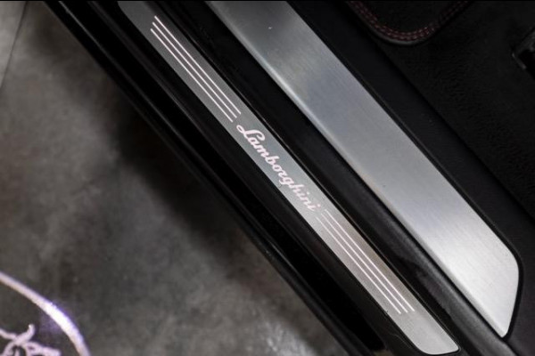 Lamborghini Urus |V8|MANSORY|TWOTONE|PANO|4.0