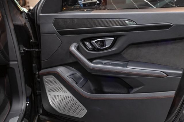 Lamborghini Urus |V8|MANSORY|TWOTONE|PANO|4.0