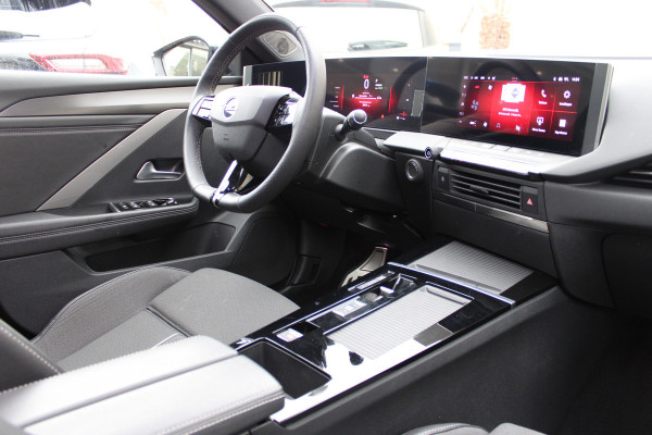 Opel Astra 1.6 Hybrid Ultimate | Panoramadak | Matrix | 360 Camera | AGR | Black Pack