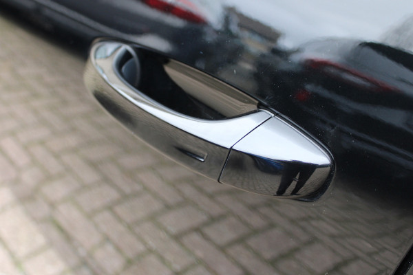 Opel Astra 1.6 Hybrid Ultimate | Panoramadak | Matrix | 360 Camera | AGR | Black Pack