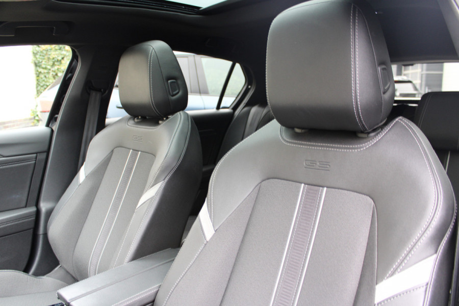 Opel Astra 1.6 Hybrid Ultimate | Panoramadak | Matrix | 360 Camera | AGR | Black Pack