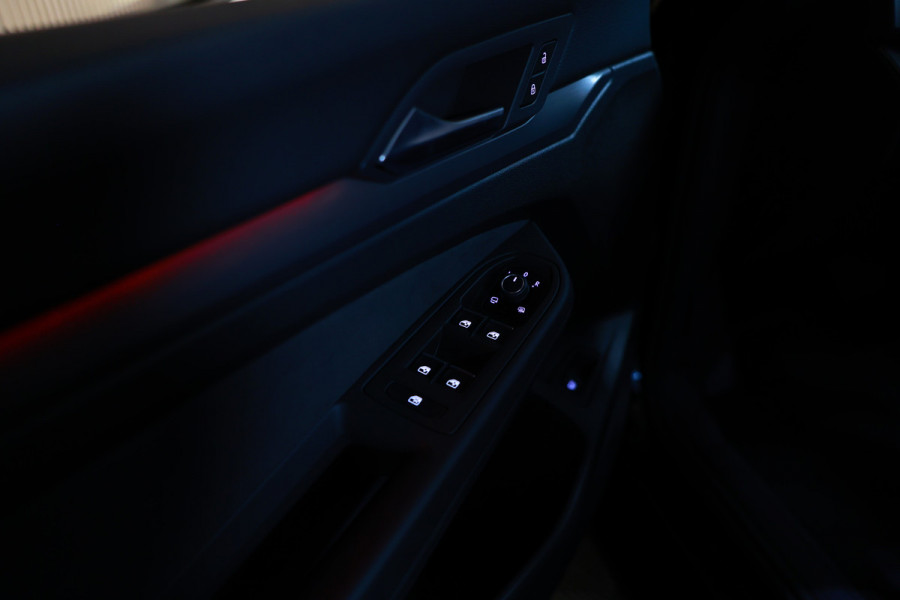 Volkswagen Golf 1.4 eHybrid Style PANO CARPLAY ACC CAMERA SFEER "22