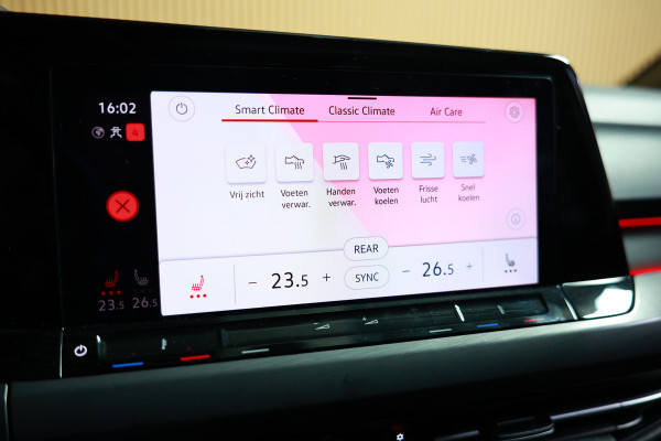 Volkswagen Golf 1.4 eHybrid Style PANO CARPLAY ACC CAMERA SFEER "22