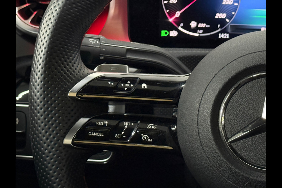 Mercedes-Benz A-Klasse 250e AMG Line, Full options, Pano, Nightpack, NL auto