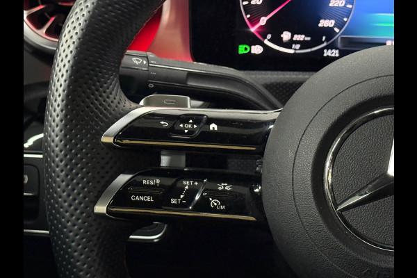 Mercedes-Benz A-Klasse 250e AMG Line, Full options, Pano, Nightpack, NL auto