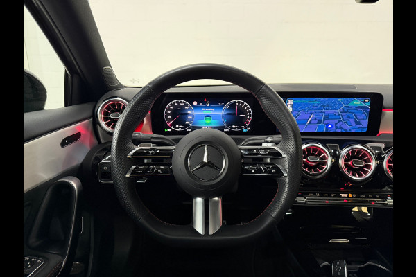 Mercedes-Benz A-Klasse 250e AMG Line, Full options, Pano, Nightpack, NL auto