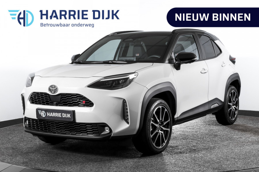Toyota Yaris Cross 1.5 Hybrid 130 GR Sport | Adapt.Cruise | Head-up | 360 Camera | Stoel+Stuurverw. | Dig.Cockpit | NAV + App.Connect (Draadloos) | ECC | LM 18" | 6116