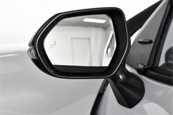 Toyota Yaris Cross 1.5 Hybrid 130 GR Sport | Adapt.Cruise | Head-up | 360 Camera | Stoel+Stuurverw. | Dig.Cockpit | NAV + App.Connect (Draadloos) | ECC | LM 18" | 6116