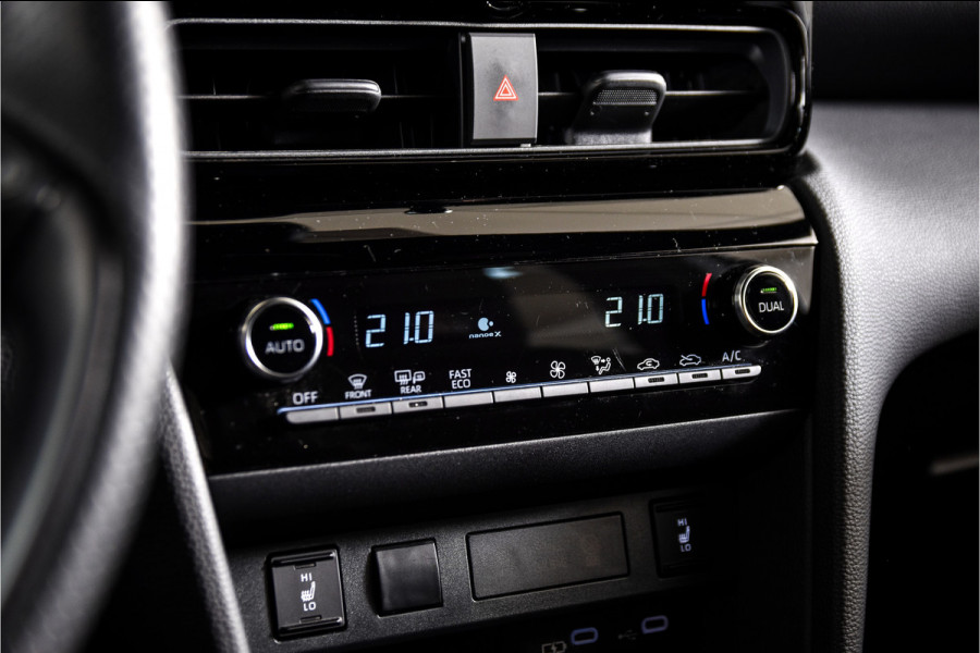 Toyota Yaris Cross 1.5 Hybrid 130 GR Sport | Adapt.Cruise | Head-up | 360 Camera | Stoel+Stuurverw. | Dig.Cockpit | NAV + App.Connect (Draadloos) | ECC | LM 18" | 6116