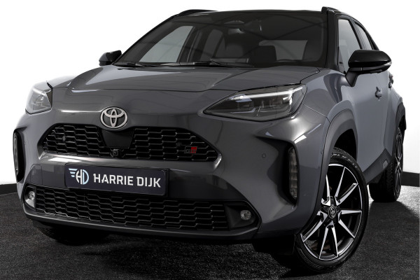 Toyota Yaris Cross 1.5 Hybrid 130 GR Sport | Adapt.Cruise | Head-up | 360 Camera | Stoel+Stuurverw. | Dig.Cockpit | NAV + App. Connect (Draadloos) | ECC | LM 18" | 2298