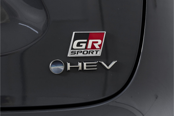 Toyota Yaris Cross 1.5 Hybrid 130 GR Sport | Adapt.Cruise | Head-up | 360 Camera | Stoel+Stuurverw. | Dig.Cockpit | NAV + App. Connect (Draadloos) | ECC | LM 18" | 2298