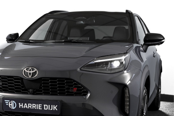 Toyota Yaris Cross 1.5 Hybrid 130 GR Sport | Adapt.Cruise | Head-up | 360 Camera | Stoel+Stuurverw. | Dig.Cockpit | NAV + App. Connect (Draadloos) | ECC | LM 18" | 2298