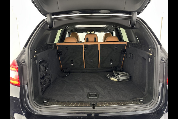 BMW iX3 High Executive 80 kWh [ 3-Fase-11kW ] {SOH-96%} (INCL-BTW) Aut. *PANO | LEATHER | HARMAN/KARDON | FULL-LED | BLINDSPOT | MEMORY-PACK | DIGI-COCKPIT | HEATED-SPORTSEATS | KEYLESS | TOPVIEW | DAB+ | NAVI-FULLMAP | HEAD-UP | PRIVACY-GLASS |
