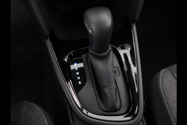 Toyota Yaris Cross 1.5 HYBRIDE DYNAMIC LUXERY BITONE GARANTIE 4-2034 * BLIND SPOT . NAVI.CAMERA. PDC V+A.