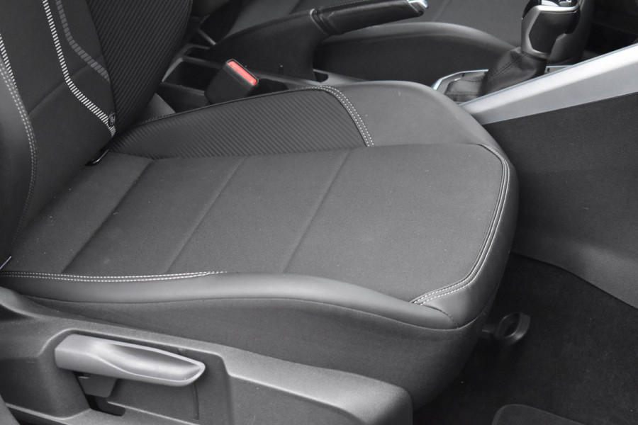 Volkswagen Taigo 1.5 TSI Business Virtual Keyless Camera