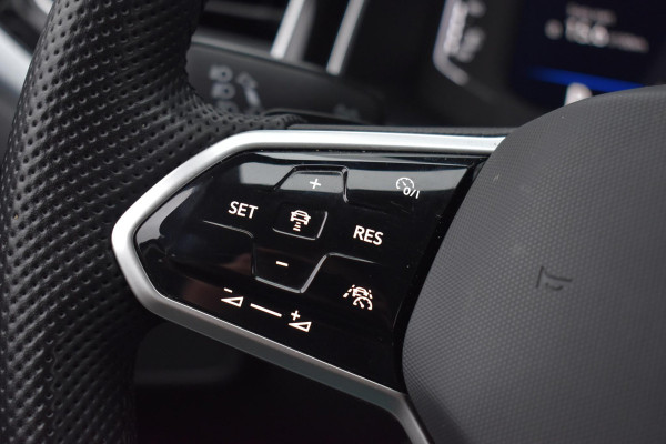 Volkswagen Taigo 1.5 TSI Business Virtual Keyless Camera