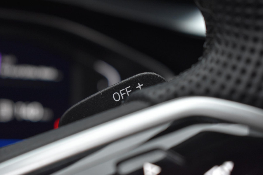 Volkswagen Taigo 1.5 TSI Business Virtual Keyless Camera