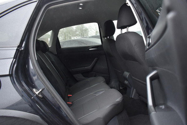 Volkswagen Taigo 1.5 TSI Business Virtual Keyless Camera