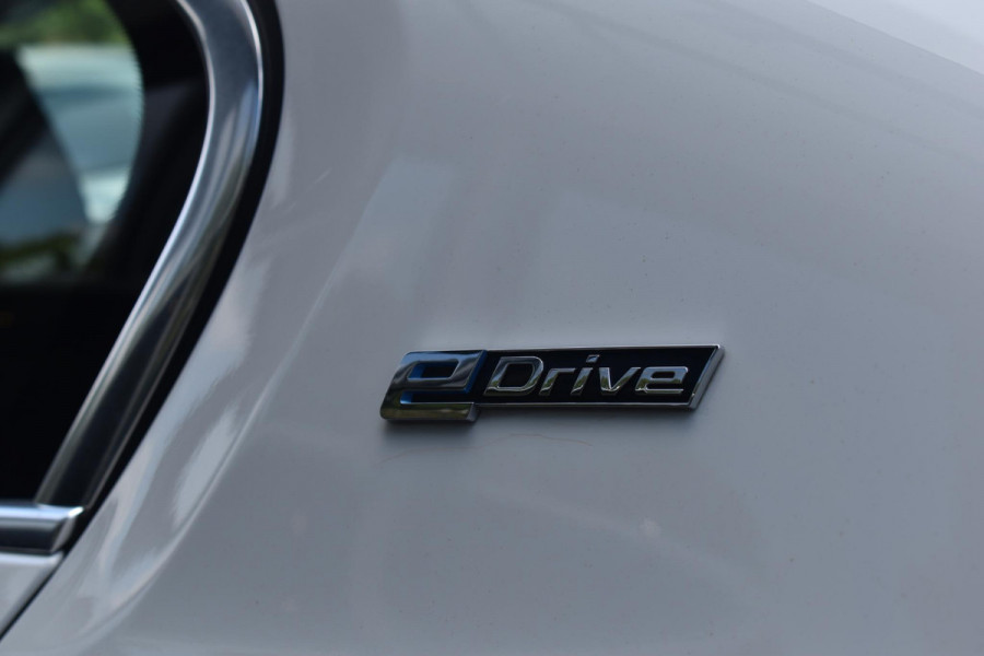 BMW 5 Serie 530e High Executive Pano Leder Sfeer Camera