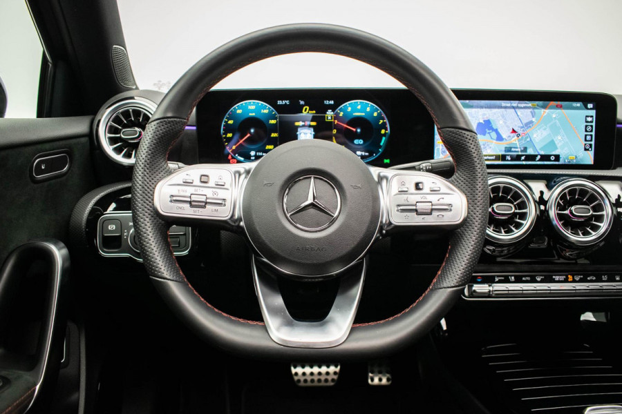 Mercedes-Benz A-Klasse A250 e AMG Line |Pano|Ambient|Camera