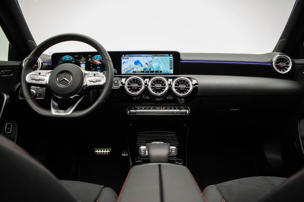 Mercedes-Benz A-Klasse A250 e AMG Line |Pano|Ambient|Camera