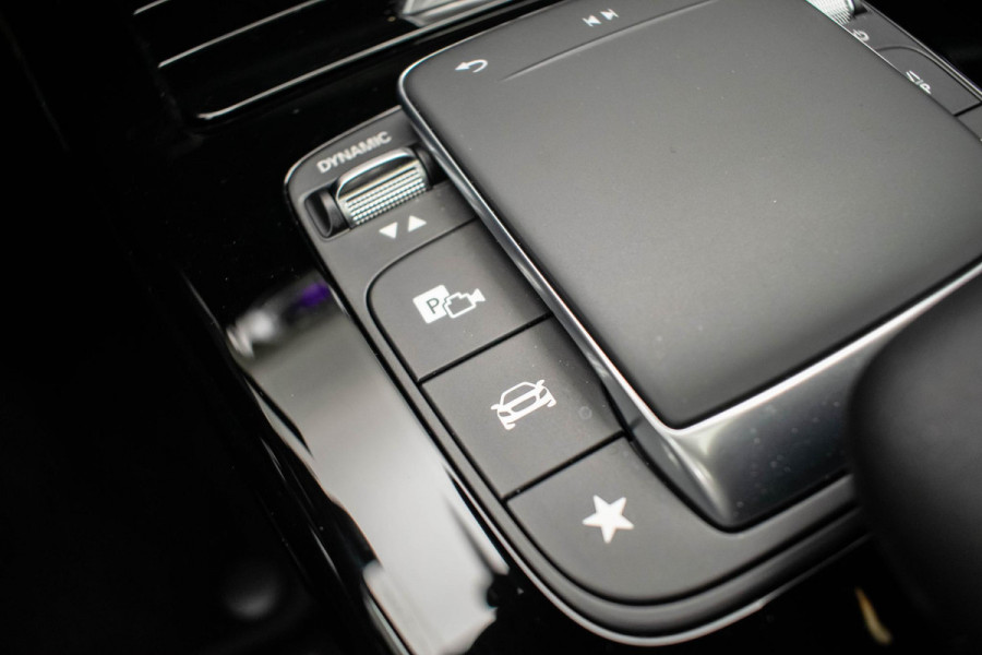 Mercedes-Benz A-Klasse A250 e AMG Line |Pano|Ambient|Camera