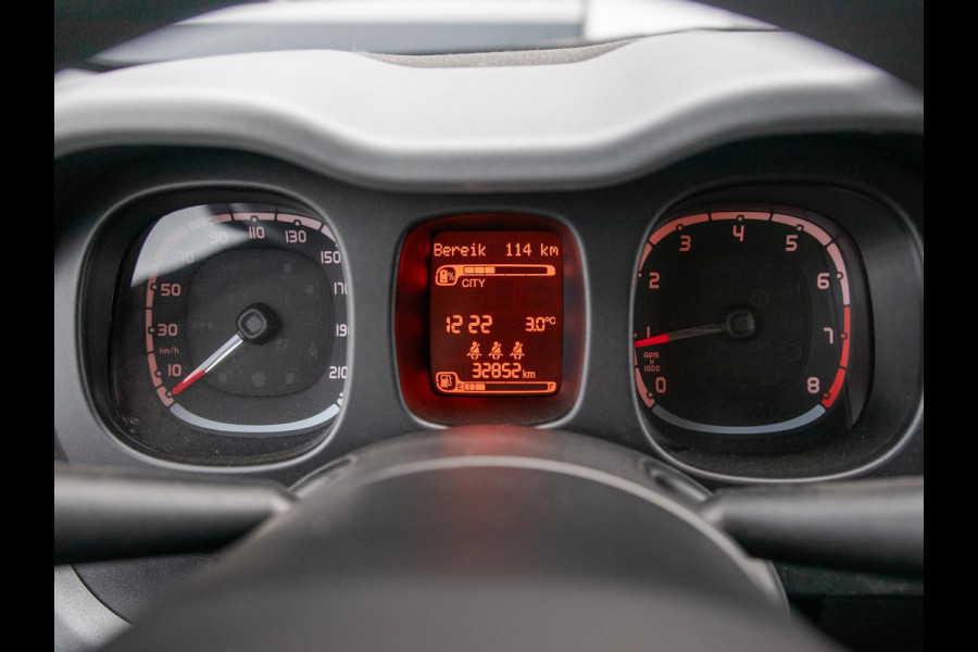 Fiat Panda Hybrid Garmin Cross | Clima | Priv. glass | Dakrails | 5-Persoons | Apple Carplay | Verde Foresta | Pack Garmin