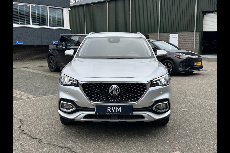 MG EHS 1.5 TGDI Luxury PHEV | MEGA COMPLEET! | TREKHAAK | COMPLETE HISTORIE AANWEZIG | FABRIEKSGARANTIE T/M 11-2030 | 52km WLTP ELECTR RIJBEREIK, TOTAAL RIJBEREIK TOT 1.000km!