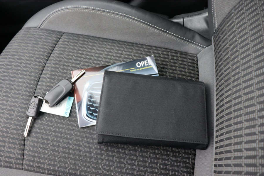 Opel Astra Sports Tourer 1.2 Elegance org.NL camera h.leer/comfort-stoelen