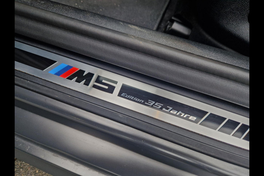 BMW M5 Competition 35 Jahre Edition (1 of 350 Pieces)