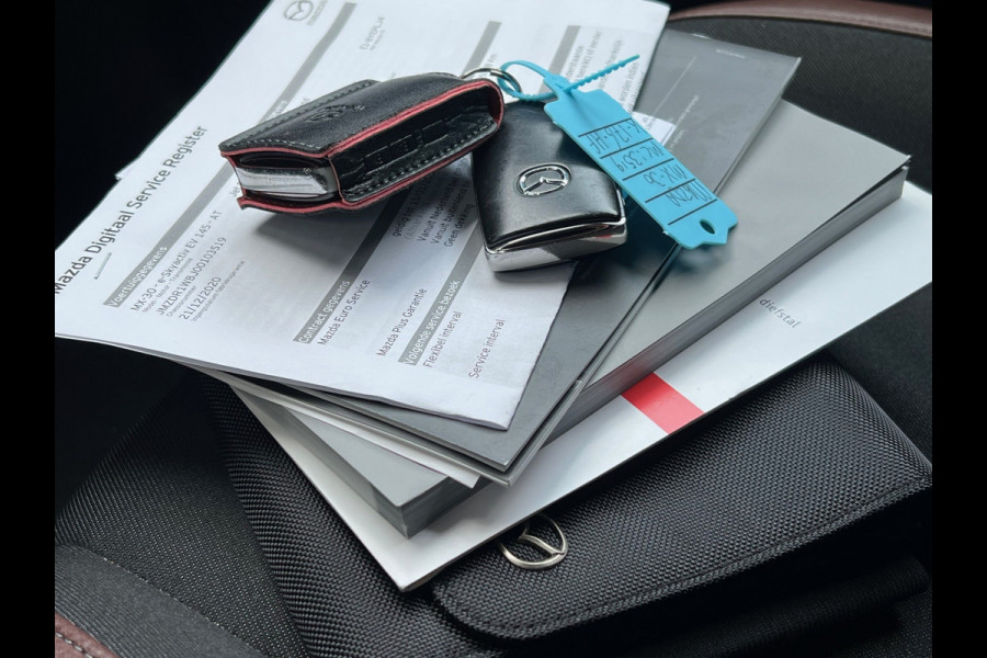 Mazda MX-30 BWJ 12-2020 |SOH93.2% e-SkyActiv 145 First Edition 36 kWh | LEDER/STOF | STOELVERW | NAVI | CAMERA | CARPLAY |