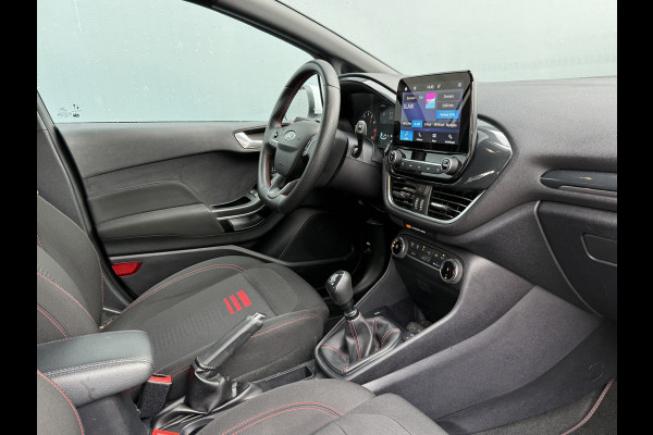 Ford Fiesta BWJ 11-2022 | 1.0T 126PK Hybrid ST-Line | CLIMA | NAVI | SPOILERKIT | CRUISE | SPORTSTOELEN | CARPLAY |