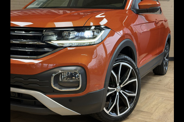 Volkswagen T-Cross 1.0 TSI Style 115pk DSG | VERKOCHT! Carplay | 18" | Camera | Digitaal cockpit | ACC | Dode hoek | 100% Volkswagen dealer onderhouden!