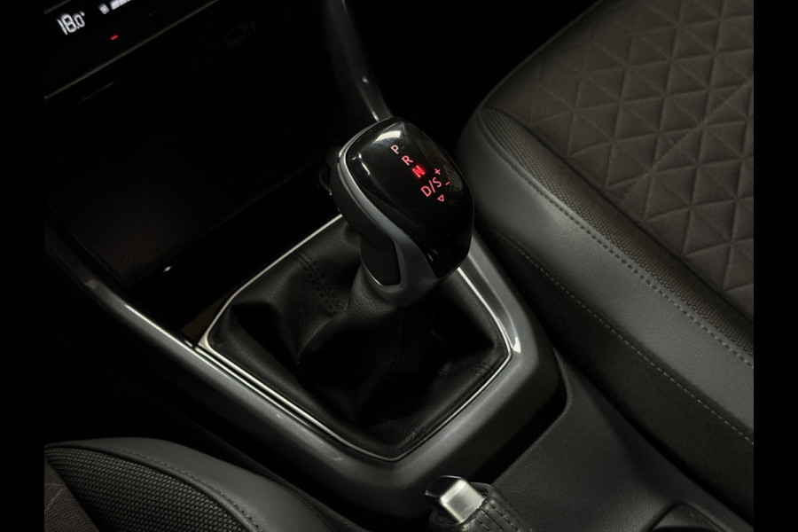 Volkswagen T-Cross 1.0 TSI Style 115pk DSG | VERKOCHT! Carplay | 18" | Camera | Digitaal cockpit | ACC | Dode hoek | 100% Volkswagen dealer onderhouden!