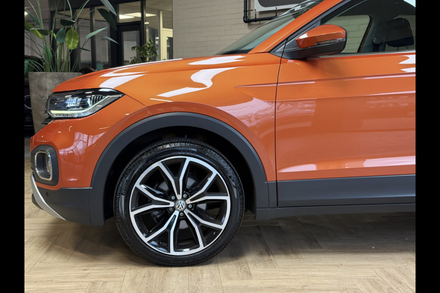 Volkswagen T-Cross 1.0 TSI Style 115pk DSG | VERKOCHT! Carplay | 18" | Camera | Digitaal cockpit | ACC | Dode hoek | 100% Volkswagen dealer onderhouden!