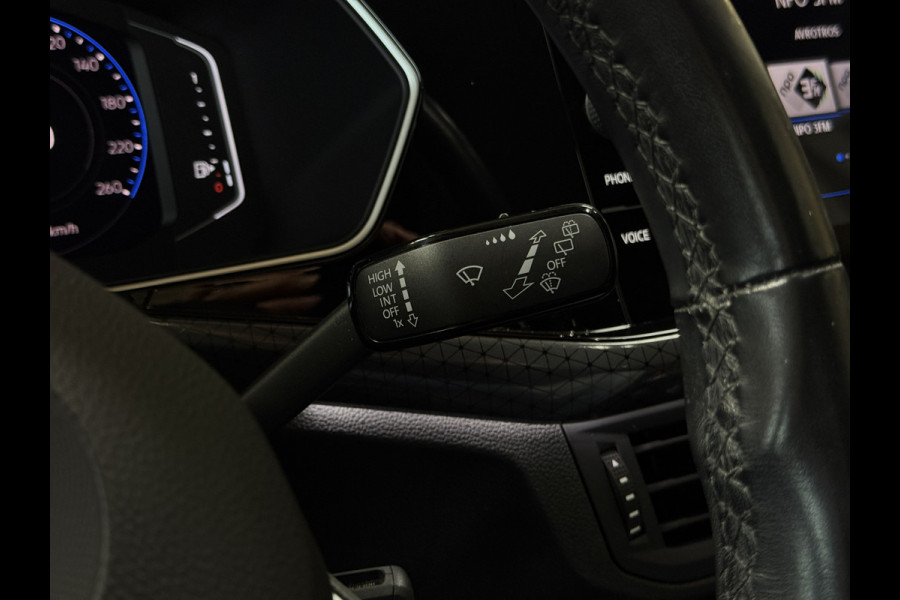 Volkswagen T-Cross 1.0 TSI Style 115pk DSG | VERKOCHT! Carplay | 18" | Camera | Digitaal cockpit | ACC | Dode hoek | 100% Volkswagen dealer onderhouden!