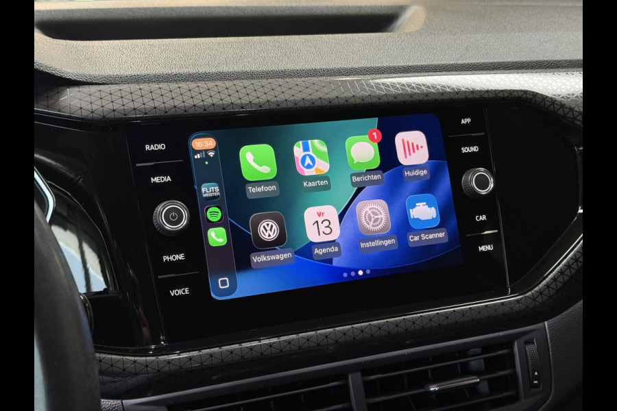 Volkswagen T-Cross 1.0 TSI Style 115pk DSG | VERKOCHT! Carplay | 18" | Camera | Digitaal cockpit | ACC | Dode hoek | 100% Volkswagen dealer onderhouden!