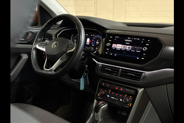 Volkswagen T-Cross 1.0 TSI Style 115pk DSG | VERKOCHT! Carplay | 18" | Camera | Digitaal cockpit | ACC | Dode hoek | 100% Volkswagen dealer onderhouden!